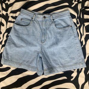 ~ vintage high waisted jean shorts ~